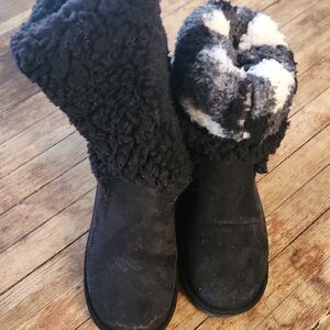 Muk Luks Black and White Winter Boots